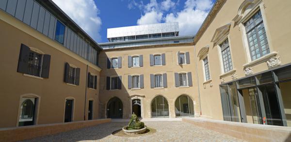 Le Musée de Valence, un palais réinventé Le Musée de Valence, un palais réinventé